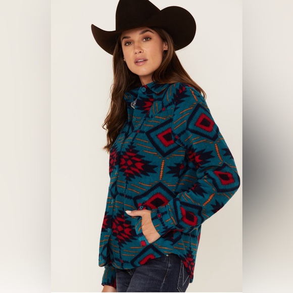 Outback Trading Company Tops - Outback Trading Co Women's Southwestern Print Eleanor LS Button-Down Shirt Sz L